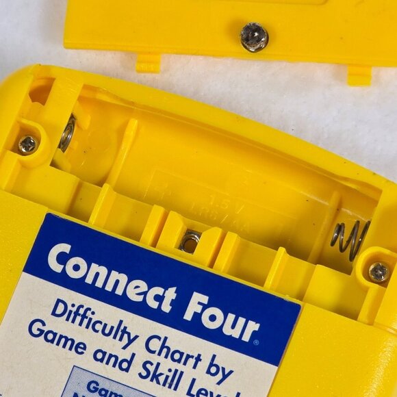 Connect Four Handheld Electronic Game Milton Bradley Travel 1995 Connect 4 WORKS - Picture 10 of 10